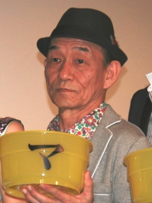 平たい顔族で、真実の父・山越修造を演じた笹野高史