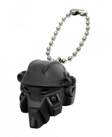 前売券特典の特製戦闘防護ヘッド型キーホルダー