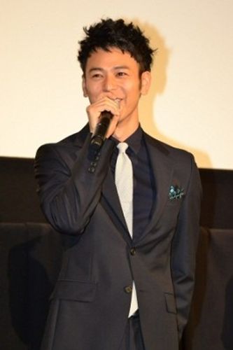 妻夫木聡が主演作を「臭くなった絆創膏みたいな映画です」と辛口批評!?