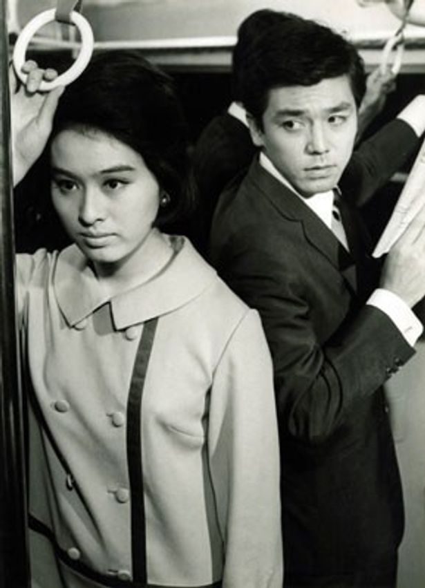 名脚本家・山田太一が初めて一人でシリーズ全26本のオリジナル脚本を書いたドラマ「3人家族」が初DVD化