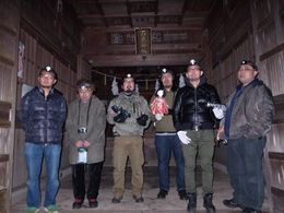 人気怪談シリーズ「新耳袋」のスピンオフドキュメンタリー「殴り込み！」の劇場版が今年も！