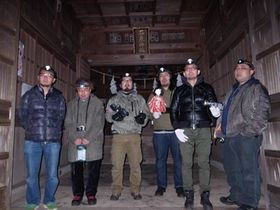 人気怪談シリーズ「新耳袋」のスピンオフドキュメンタリー「殴り込み！」の劇場版が今年も！