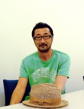 「日曜洋画劇場」のナレーションを担当する大塚明夫