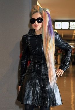 浮気騒動のクリステンを擁護