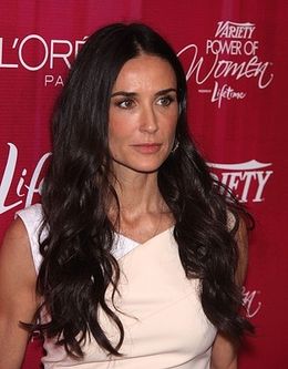 新恋人も年下の俳優！