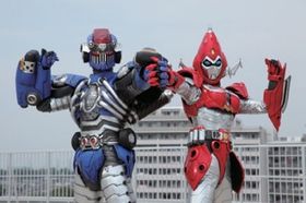 兄のグランダイン(左)と妹のスカイダイン。性別が変わったので宇宙兄妹！