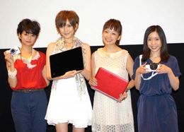 熊谷弥香、光宗薫、高山都、園ゆきよ（写真左から）