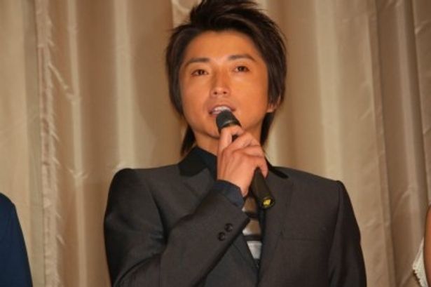 藤原竜也が演じたのは、新興宗教団体の若きカリスマ教祖・吉野ルイ