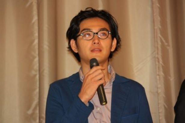 ボディガード新野役の松田龍平