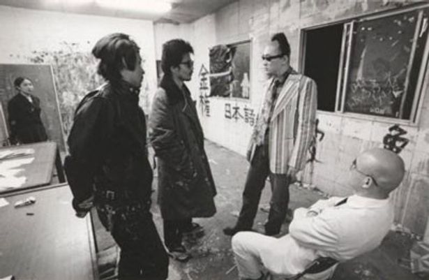 アナーキー＆バイオレンスな物語世界が展開する未完の大作だ