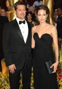 元妻アニストンの目が気になる？