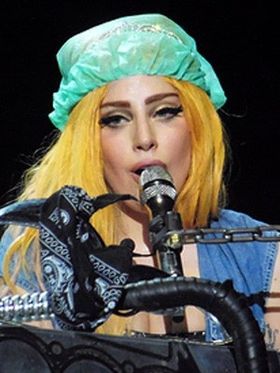 15歳の時から過食症で拒食症