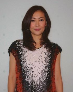 新しい靴を買わなくちゃ』の中山美穂が語る日本とパリでの立ち