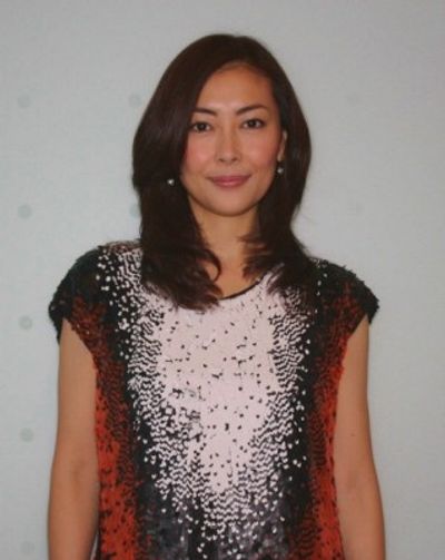 『新しい靴を買わなくちゃ』で主演を務めた中山美穂