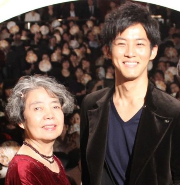 心をつないだ様子を見せた松坂桃李と樹木希林