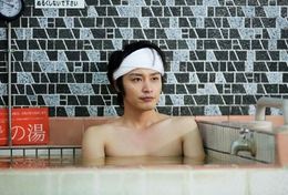 しがない銭湯の跡継ぎである花島が、なぜか銭湯でタイムスリップを繰り返すことに!?