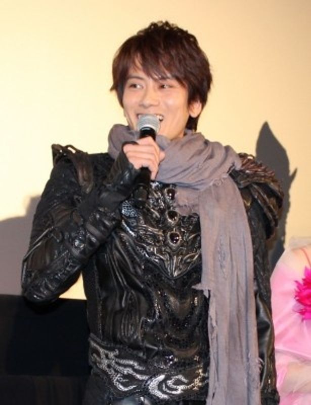 【写真を見る】最強の魔戒騎士・鋼牙役でブレイクを果たした小西遼生