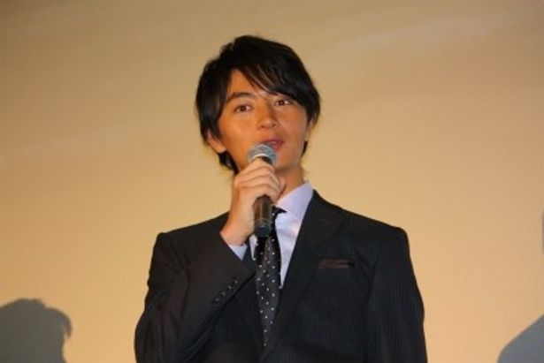 塚原の部下・杉田正一役の吉田よしひこ