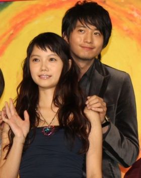 宮崎あおいと向井理が夫婦役で初共演！舞台挨拶に登壇した