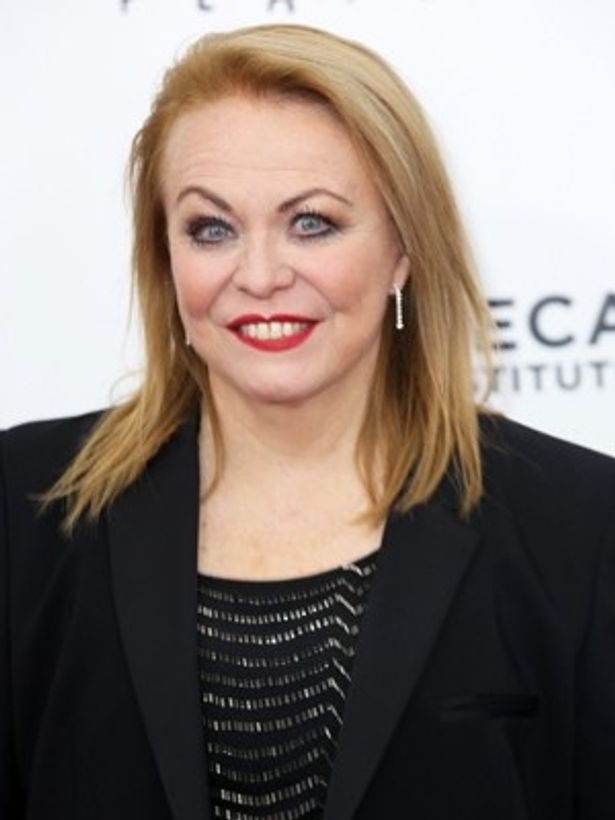 『世界にひとつのプレイブック』のジャッキー・ウィーヴァーが助演女優賞にサプライズノミネート
