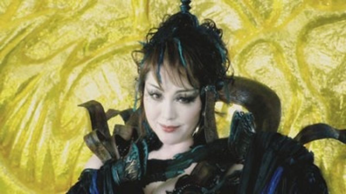 松坂慶子    エロ画像 大女優・松坂慶子が白塗り極長まつ毛で暴れ回る！｜最新の映画ニュースならMOVIE WALKER PRESS