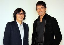 『つやのよる ある愛に関わった、女たちの物語』に主演した阿部寛と行定監督