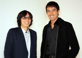 『つやのよる ある愛に関わった、女たちの物語』に主演した阿部寛と行定監督