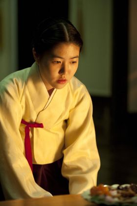 王の毒味役を担当する女官を演じるシム・ウンギョン