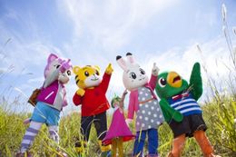 冒険シーンは実写となり、ミュージカルタッチで楽しいものに