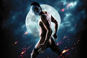 主人公の色丞狂介に、小栗旬が「変態仮面を演じるなら他には考えられない」と指名した鈴木亮平