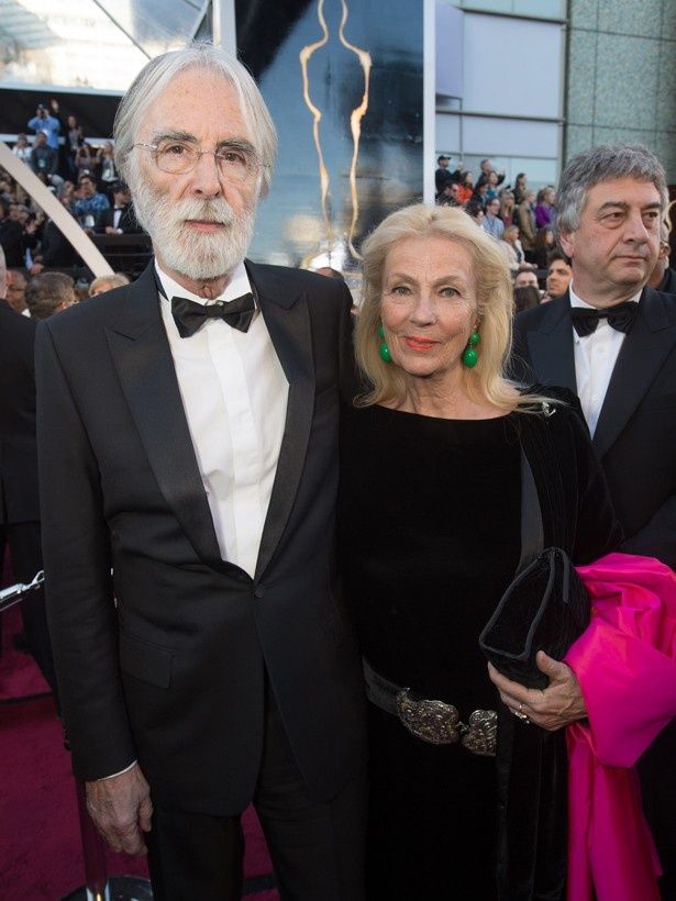 授賞式のレッドカーペットに現れたミヒャエル・ハネケ監督と妻