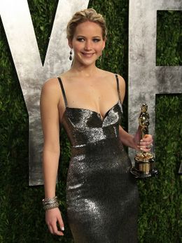 ワインとマリファナで受賞をお祝い？