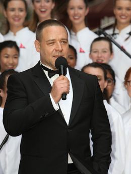 交際報道から関心をそらすため？