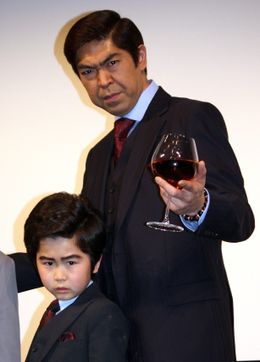 ゆうたろうとデカ長扮する鈴木福が初対面！