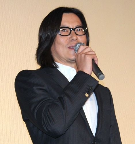 二宮和也が“プラチナデータ”尽くしに「全国の皆さん、ありがとう！」と笑顔