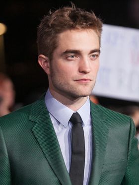 かなりエロティックな内容の映像だという