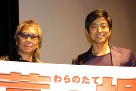 『藁の楯』のイベントに登壇した大沢たかおと三池崇史監督