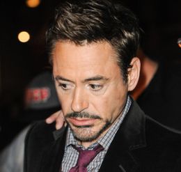 ファスナーが全開状態