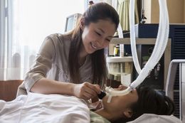 CMで“謎の美女”と噂された彼女は女優・モデルの八木菜々花