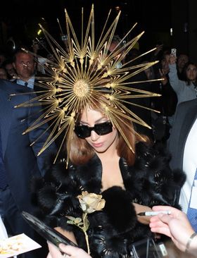 ツイッター女王はやはりレディー・ガガ！