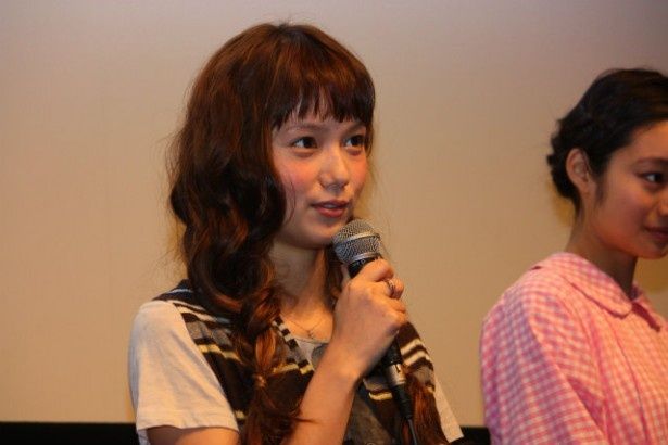 新しい恋に踏み出そうとするジンコ役の宮崎あおい