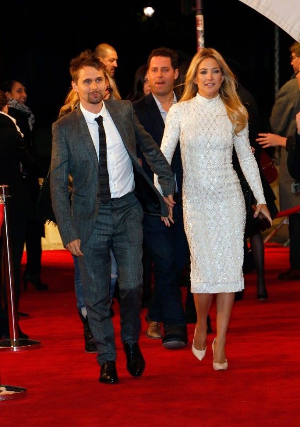 【写真を見る】婚約者マシュー・べラミーと共にトライベッカ映画祭に出席したケイト・ハドソン