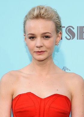 私が逃げ出さないように監視しているセキュリティーガードがいたわ