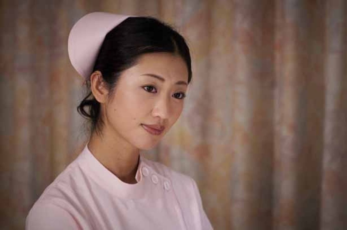壇蜜　ストリップ 壇蜜は脱がない方がエロい!?ナース服でお色気密着看護を実施｜最新の映画ニュースならMOVIE WALKER PRESS
