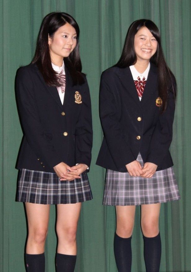 【写真を見る】新人女優の星名利華、溝口恵のキュートな制服姿！