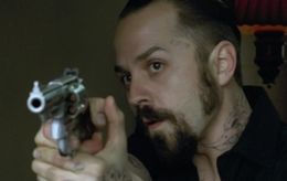 様々な顔を演じ分けるカメレオン俳優、ジョヴァンニ・リビシ