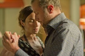 タンゴを通じて知り合う2人