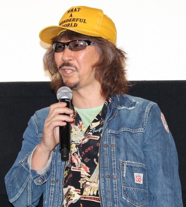 メガホンを取った三木聡監督