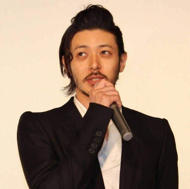 漫画家・淳美の担当編集を演じたオダギリジョー