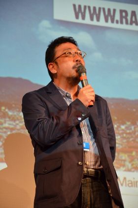 日本から参加した中村義洋監督。「老若男女問わず涙をぬぐわれている様は、あぁ家族を想う気持ちは国が変わっても一緒なのだなあ、と胸を打たれました」